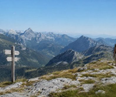 Jedan čovek i jedna žena na planini